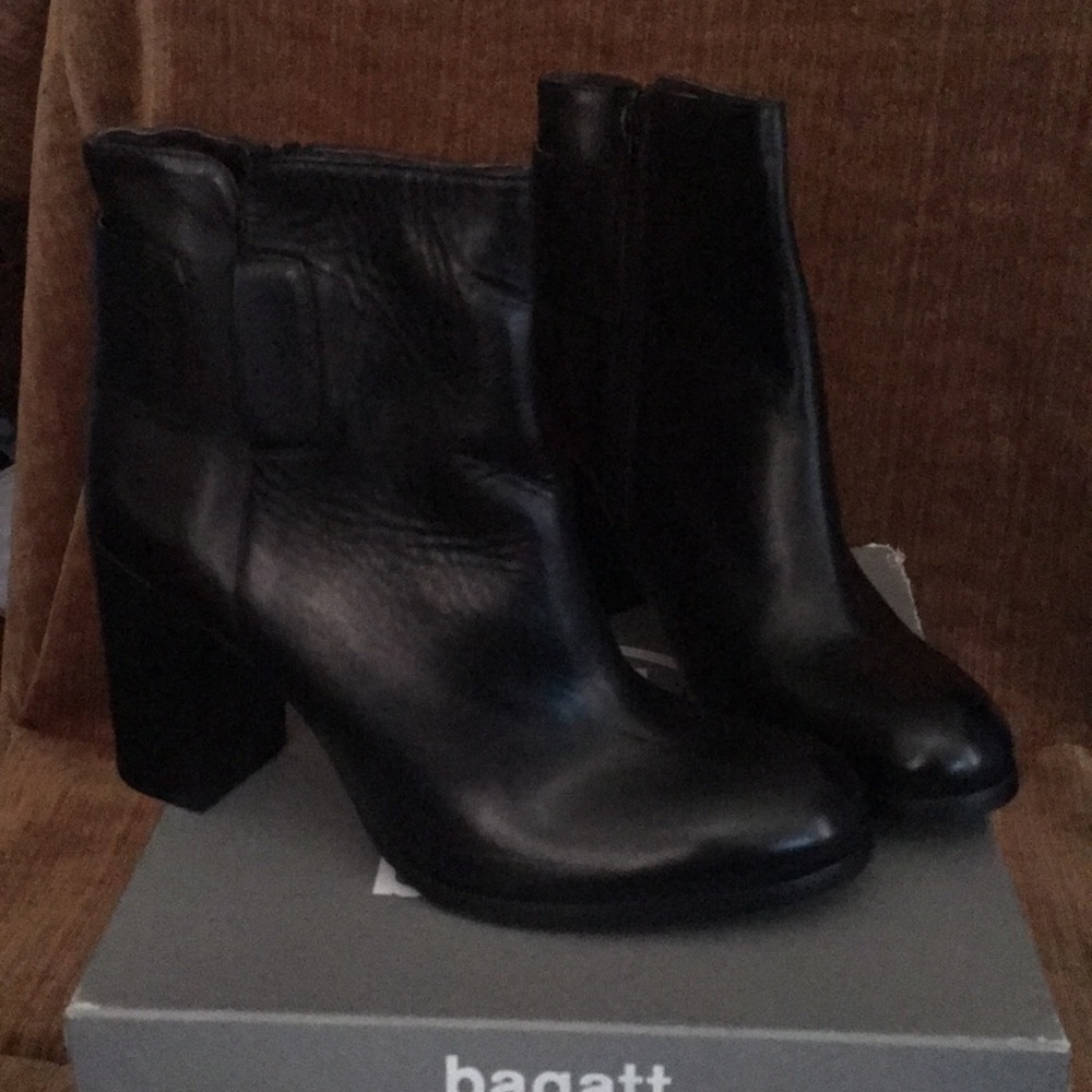Woman dress boots